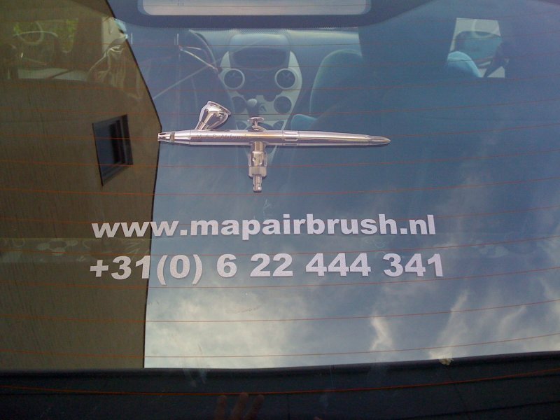 mapairbrush-Bedrijfs-reclame-closeup